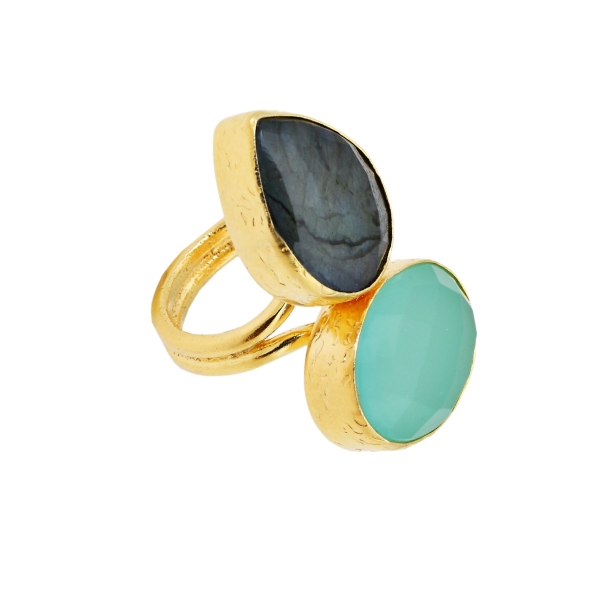 Ring made from brass, goldplated, with aqua Chalcedony and Labradorite